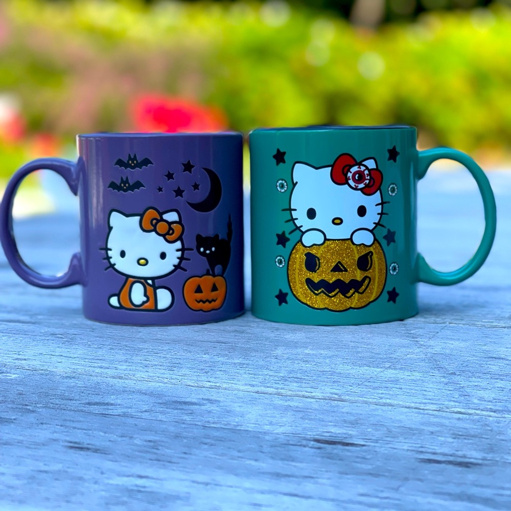 Limited Edition Hello Kitty Sanrio Mug Bundle🎃🧡
